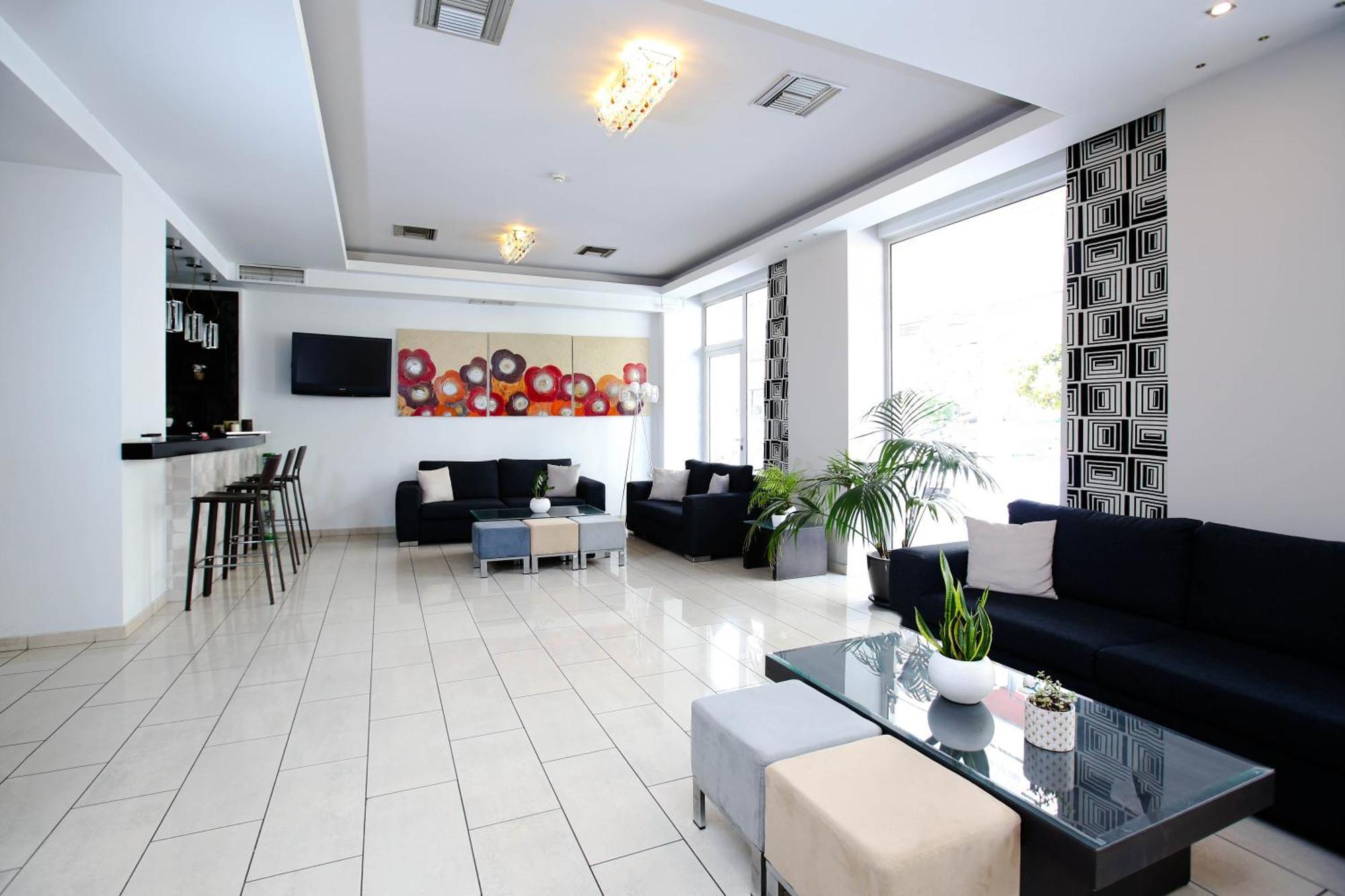Hotel Astron Kardítsa Екстериор снимка
