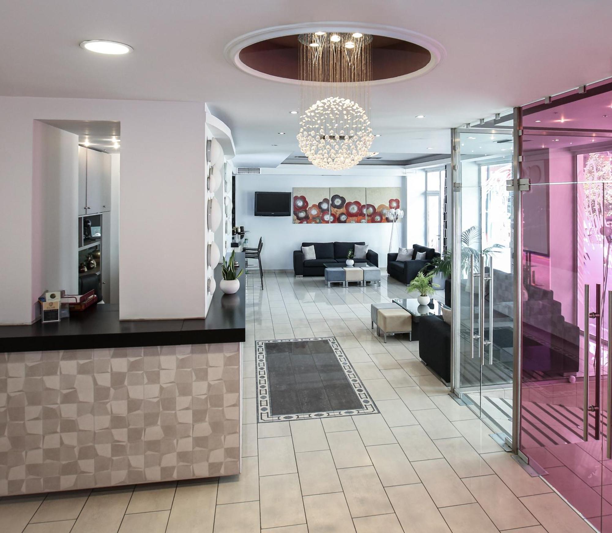 Hotel Astron Kardítsa Екстериор снимка